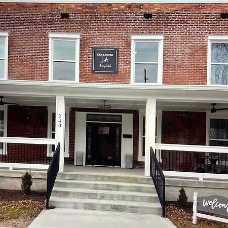 Brickhouse Loft - A Boutique Hotel 마틴즈빌 외부 사진